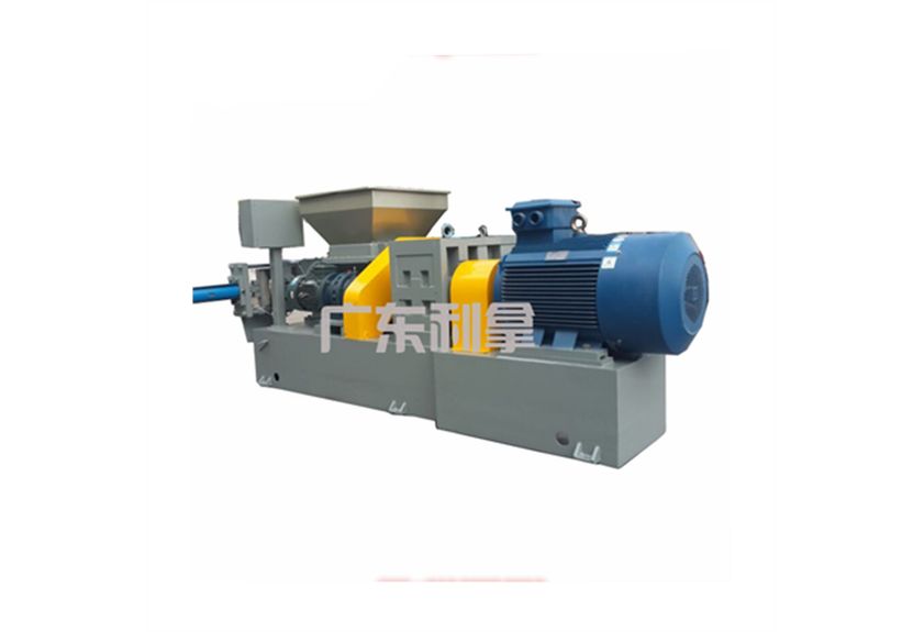 熔噴布擠出機(jī):現(xiàn)代工業(yè)的心臟